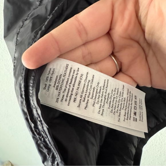 Eddie Bauer CirrusLite Down Puffer Vest NEW Black Outdoor Gorpcore XL Athleisure - Picture 5 of 12